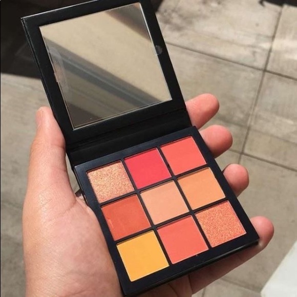 Huda Coral Obsessions Palette - Picture 2 of 4